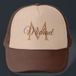 Mit Monogramm Name Tan und braune Unisex Baseball  Truckerkappe<br><div class="desc">Mit Monogramm Name Tan und Brown Unisex Baseball Cap Template Unisex Elegant Trendy Trucker Hut.</div>