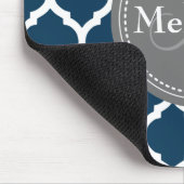 Mit Monogramm Navy Blue & Gray Quatrefolie Mousepad (Ecke)
