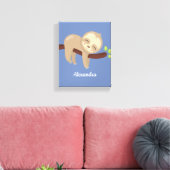 Mit Monogramm Niedliches Baby-Sloth auf Tree-Kinde Leinwanddruck (Insitu (Wohnzimmer))