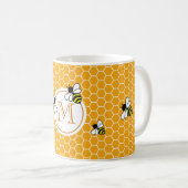Mit Monogramm Orange Honeycomb Muster mit Bienen Kaffeetasse (VorderseiteRechts)
