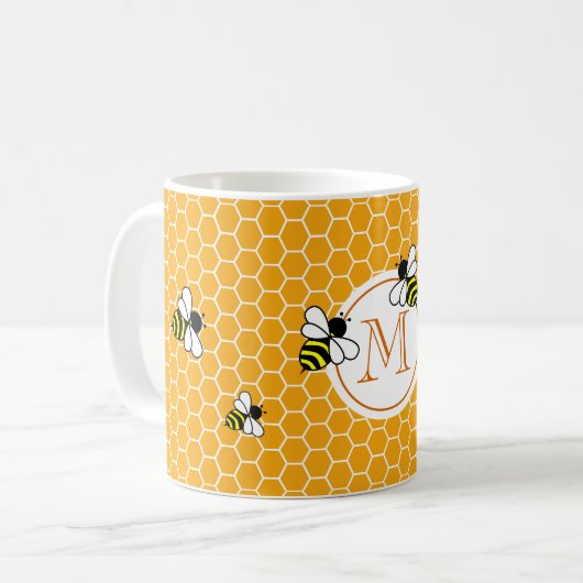 Mit Monogramm Orange Honeycomb Muster mit Bienen Kaffeetasse (Vorderseite Links)