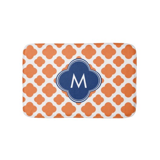 Mit Monogramm Orange und Royal Blue Quatrefoil Badematte (Vorderseite)