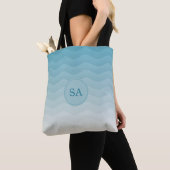 Mit Monogramm Pastel Blue Waves Ombre Tasche (Von Nahem)