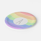 Mit Monogramm Pastell Rainbow Farbige Streifen Pappteller (Schrägansicht)