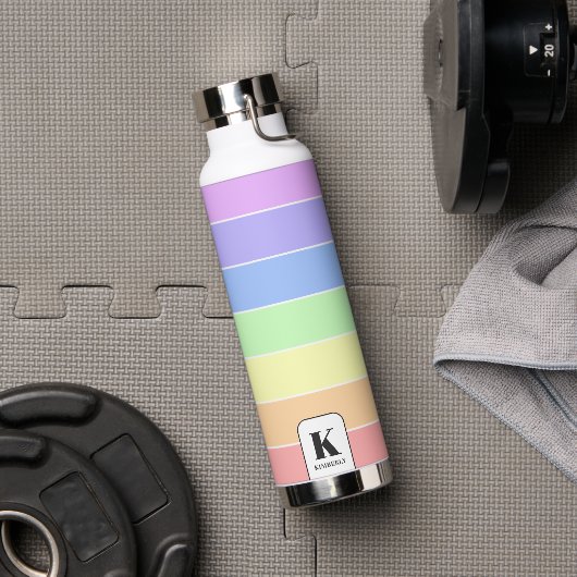 Mit Monogramm Pastell-Regenbogen Farbige Streifen Trinkflasche (Fitnessstudio)