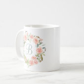 Mit Monogramm Pastell Rosa Blume Kranz Kaffeetasse (Vorderseite Links)