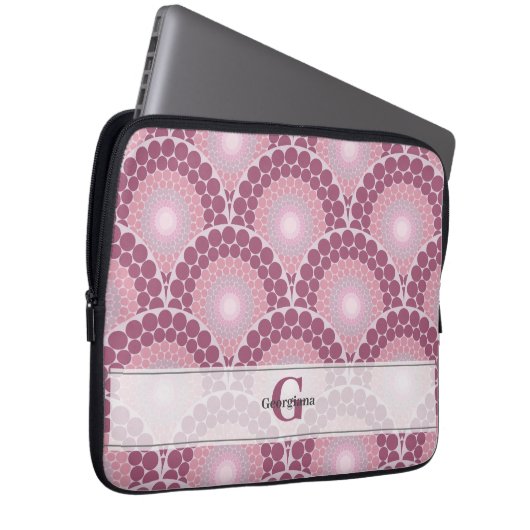 Mit Monogramm Pinks Dusky Rose Dot Mandala Laptopschutzhülle (Vorne Rechts)