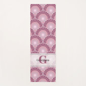 Mit Monogramm Pinks Dusky Rose Dot Mandala Yogamatte (Vorderseite)