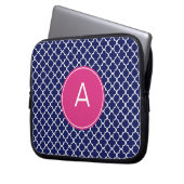 Mit Monogramm Quatrefoil Muster Laptopschutzhülle (Vorderseite Links)