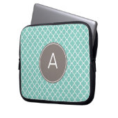 Mit Monogramm Quatrefoil Muster Laptopschutzhülle (Vorderseite Links)