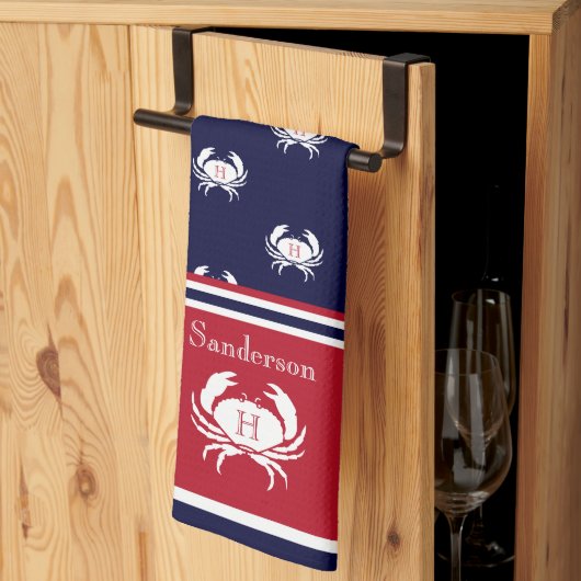 Mit Monogramm Red Navy Blue White Crab Nautical Ki Geschirrtuch (Drittel gefaltet)