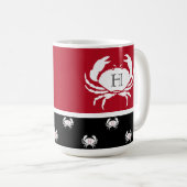 Mit Monogramm Red Schwarz-weiß Crab Nautical Kaffeetasse (VorderseiteRechts)