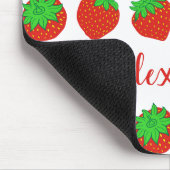 Mit Monogramm Red Strawberry Mousepad (Ecke)