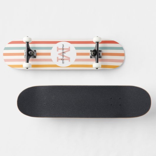 Mit Monogramm Retro Farbige Streifen Personalisier Skateboard (Horizontal)