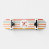 Mit Monogramm Retro Farbige Streifen Personalisier Skateboard (Horizontal)