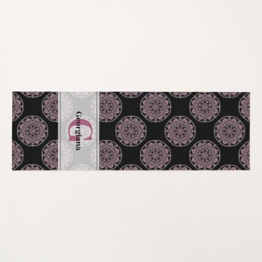 Mit Monogramm rosa Blumenfronten Polka Dot Mandala Yogamatte (Vorderseite (Horizontal))