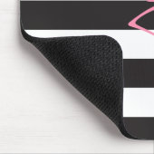 Mit Monogramm rosa Flamingo + Schwarzes + Weiße Mousepad (Ecke)