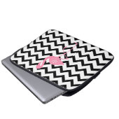 Mit Monogramm rosa Flamingo + Schwarzes Zickzack Laptopschutzhülle (Vorne Knopf)