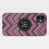Mit Monogramm rosa Schwarzes Tribal Zickzack Muste Case-Mate iPhone Hülle (Rückseite (Horizontal))