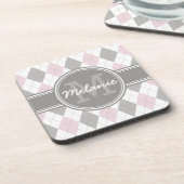 Mit Monogramm rosa und graues Raute Muster Untersetzer (Linke Seite)