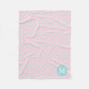 Mit Monogramm Rosa- und Mini-Diamanten-Ikat-Muster Fleecedecke
