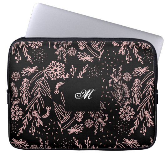 Mit Monogramm Rose Schwarzes Botanisches Muster Laptopschutzhülle (Vorderseite)