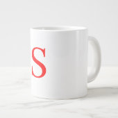 Mit Monogramm Schlichtes  Rotes und Weißes Anfangs Jumbo-Tasse (Vorderseite Rechts)