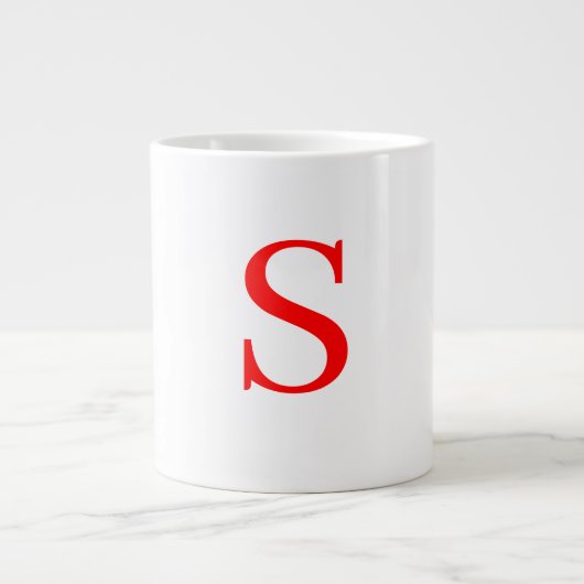 Mit Monogramm Schlichtes  Rotes und Weißes Anfangs Jumbo-Tasse (Vorderseite)