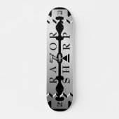 Mit Monogramm Schwarz-Silber-Razor-Sharp-Skateboar Skateboard (Vorne)