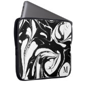 Mit Monogramm Schwarz-Weiß-Marmor-Textur Laptopschutzhülle (Vorne Rechts)