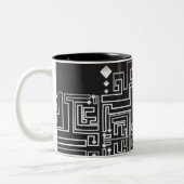 Mit Monogramm Schwarz-Weiß-Muster Zweifarbige Tasse (Links)