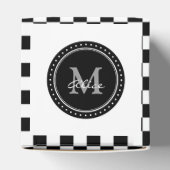 Mit Monogramm Schwarz-weißes Schachbrettmuster Geschenkschachtel (Oben)