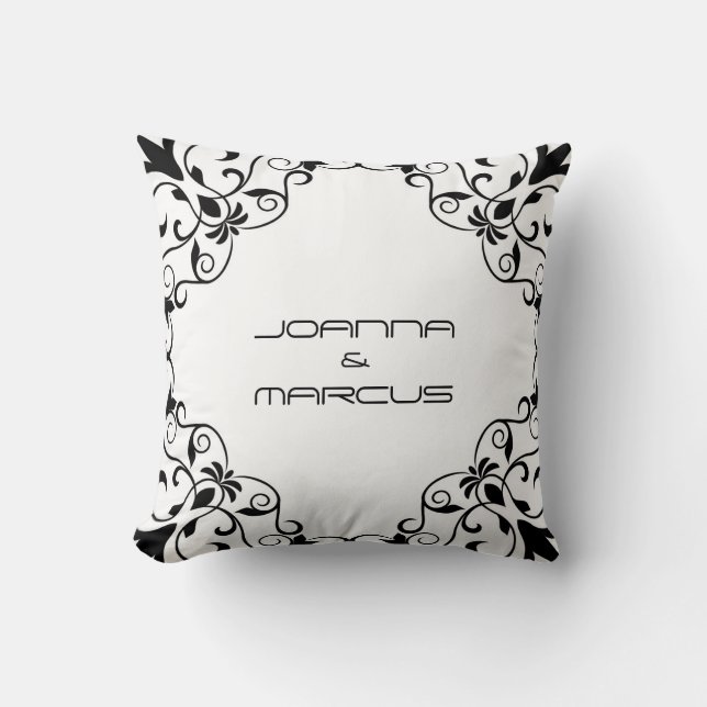 Mit Monogramm Schwarzer Florrahmen Kissen (Vorderseite)