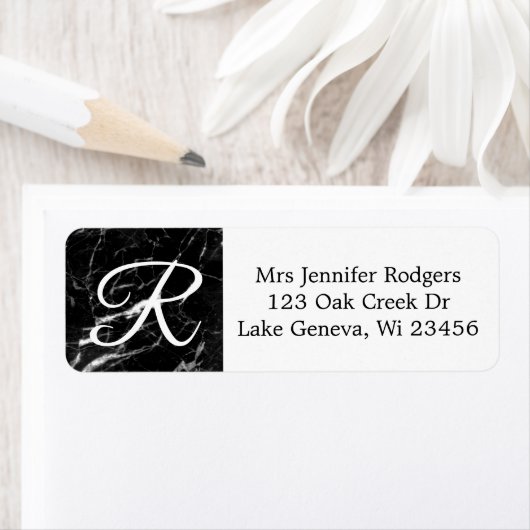 Mit Monogramm schwarzer Marmor (Insitu)