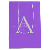 Mit Monogramm Script Amethyst | Minimalistisches E Mittlere Geschenktüte (Rückseite)
