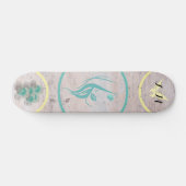 Mit Monogramm Skateboard "Hübsch Girl"-Silhouette (Horizontal)