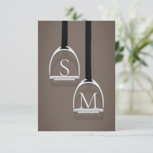 Mit Monogramm Stirrup Irons Sepia Brown Reittier Dankeskarte (Stehend Vorderseite)