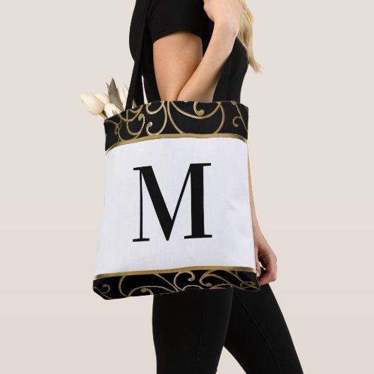 Mit Monogramm Tasche an der Goldgrenze (Von Nahem)