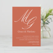 Mit Monogramm Terracotta Rosa Mute Wedding Einladung (Stehend Vorderseite)