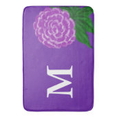 Mit Monogramm Violett Badematte (Vorderseite Vertikal)