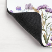 Mit Monogramm Wasserfarbe Lila Wildblume Wiese Mousepad (Ecke)