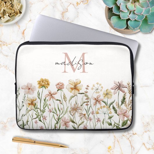 Mit Monogramm Wasserfarbe Wildblume Wiese Laptopschutzhülle