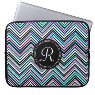 Mit Monogramm weibliches Stammmuster Zickzack Laptopschutzhülle