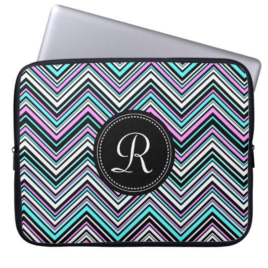 Mit Monogramm weibliches Stammmuster Zickzack Laptopschutzhülle (Vorderseite)