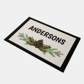 Mit Monogramm Weihnachtsfeier mit Pine Greenery Fußmatte (Schrägansicht)