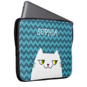 Mit Monogramm weiße Katze und blaues Zig Zag Laptopschutzhülle (Vorne Rechts)