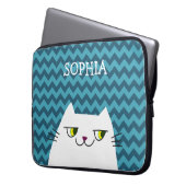 Mit Monogramm weiße Katze und blaues Zig Zag Laptopschutzhülle (Vorderseite Links)