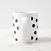 Mit Monogramm weiße und schwarze Polka-Punkte Jumbo-Tasse (Rückseite)