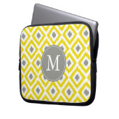 Mit Monogramm Yellow Gray Diamond Ikat Muster Laptopschutzhülle (Vorderseite Links)