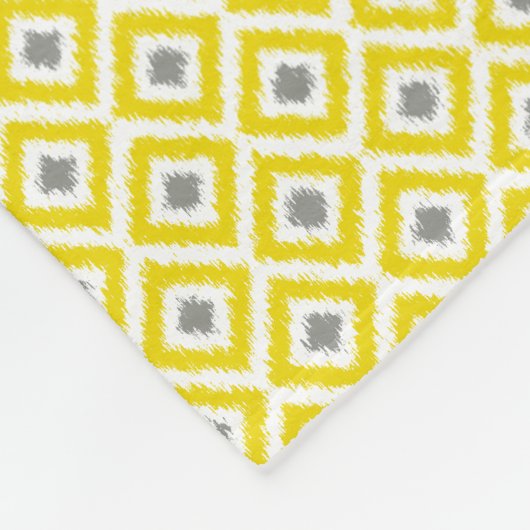 Mit Monogramm Yellow Greonds Ikat Pattern Fleecedecke (Ecke)